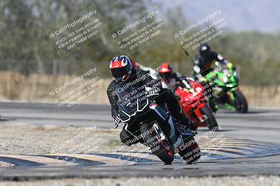 media/Dec-01-2025-Moto Forza (Mon) [[2daa91e15f]]/2-Intermediate Group/Session 3 (Turn 3)/